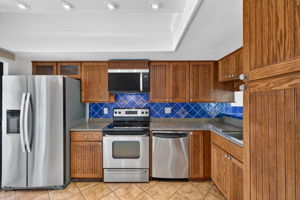 Kitchen 1 of 3