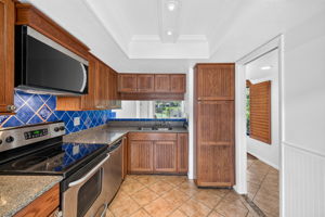 Kitchen 2 of 3