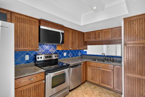 Kitchen 3 of 3