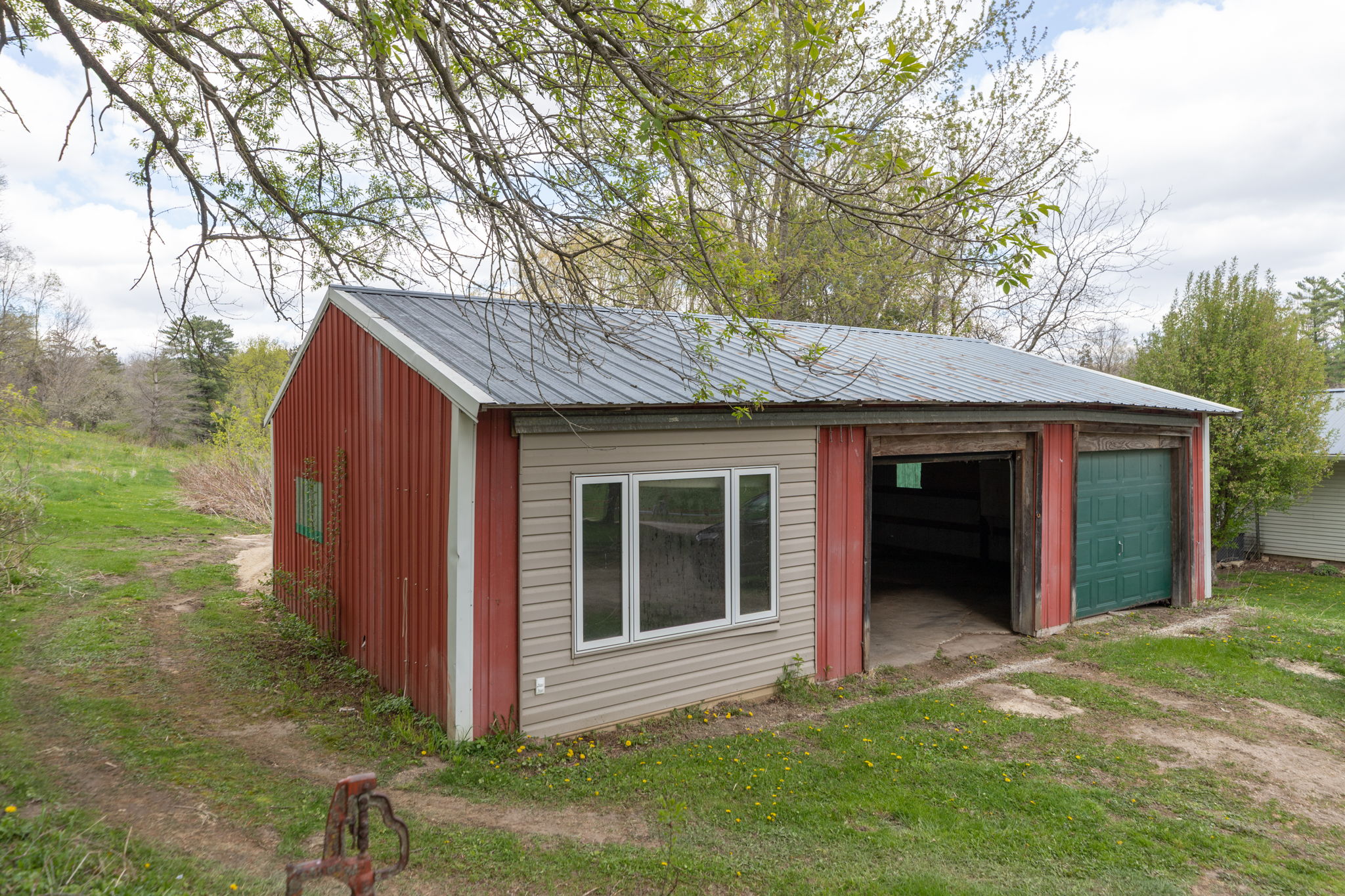 24-Garage
