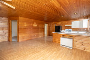 09-Dining Area