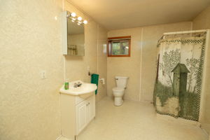 14-Bathroom