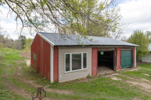 24-Garage