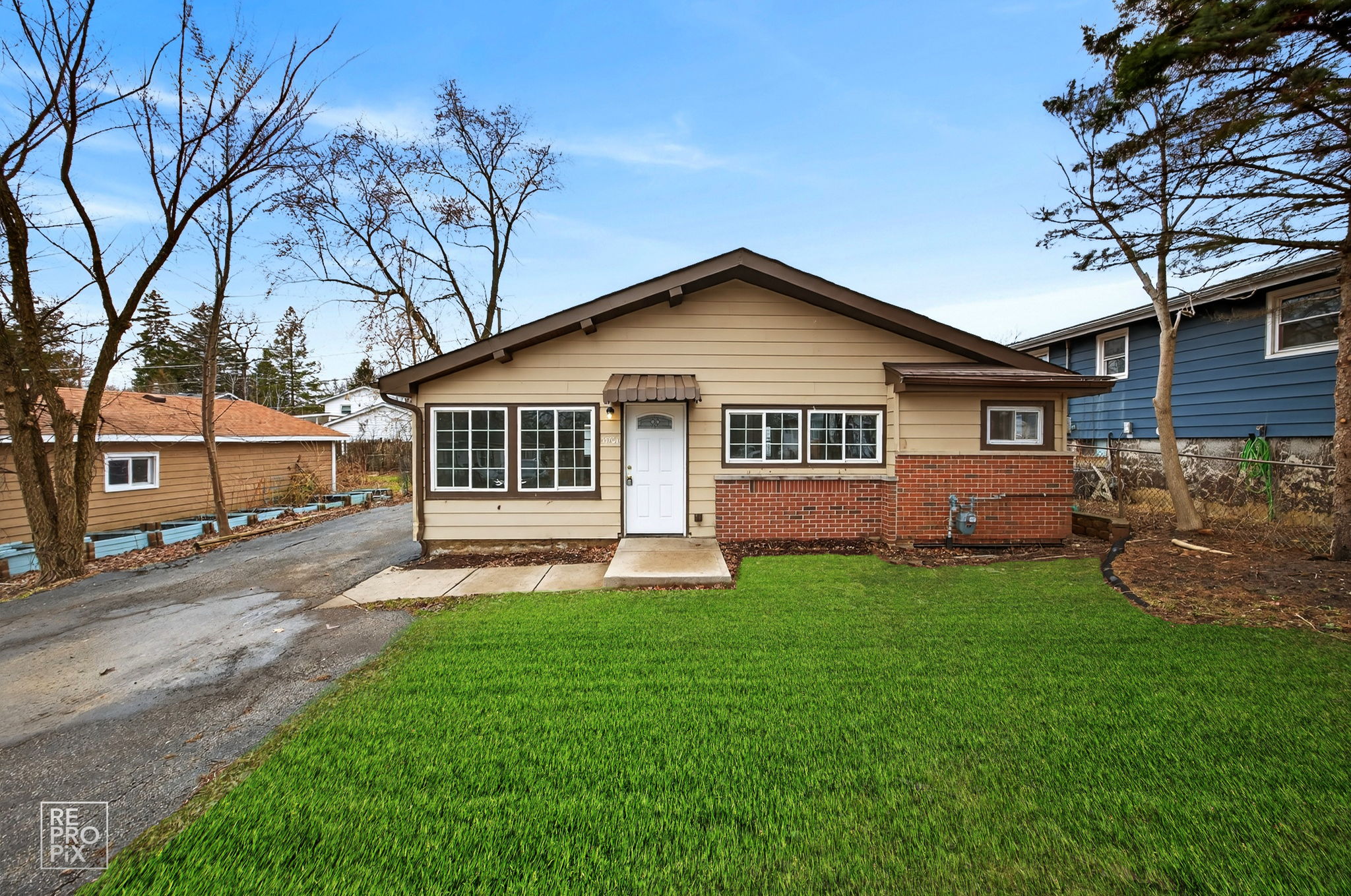 33704 N Oak St, Gages Lake, IL 60030_001