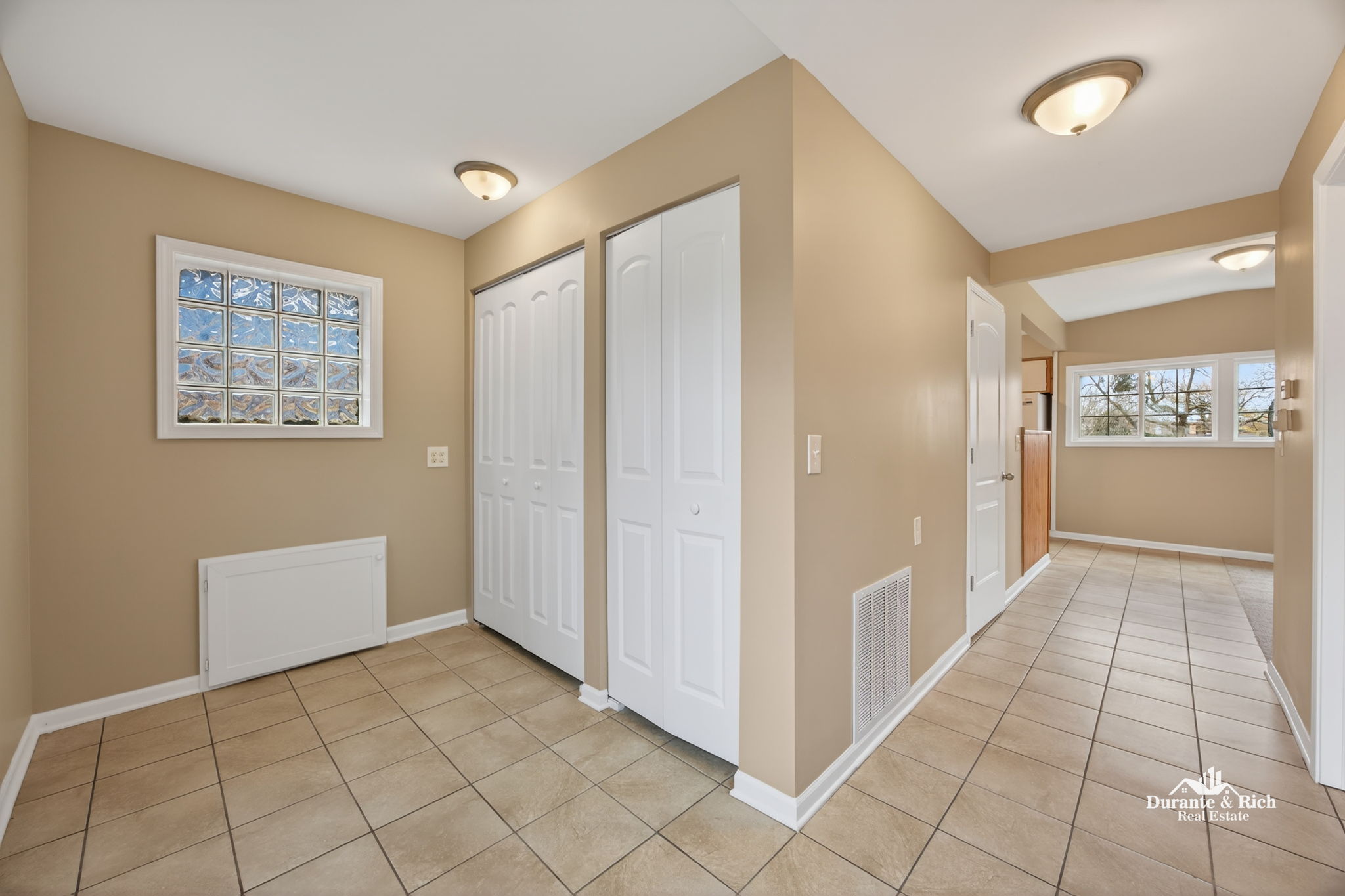 33704 N Oak St, Gages Lake, IL 60030_BR_006