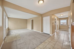 33704 N Oak St, Gages Lake, IL 60030_BR_002