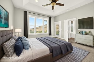 ApxAD00052 virtually staged.jpeg