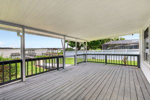 Extended Covered Porch with MAGNIFICENT VIEWS of Lake Griffin!