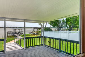 Extended Covered Porch with MAGNIFICENT VIEWS of Lake Griffin!