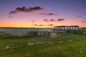 STUNNING WATERFRONT VIEWS of Lake Griffin!