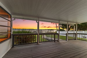 Extended Covered Porch with MAGNIFICENT VIEWS of Lake Griffin!