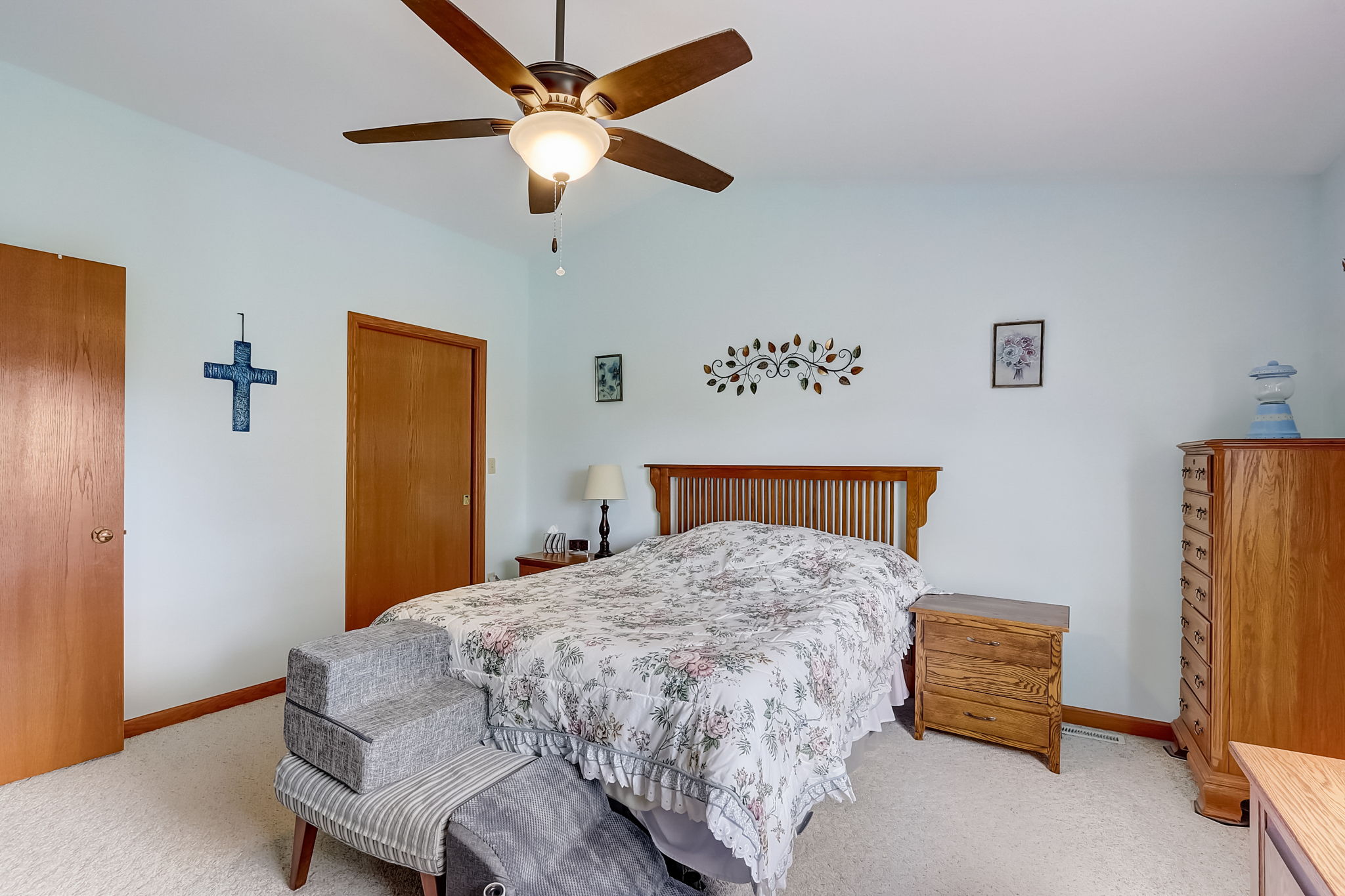  W Sycamore St-025