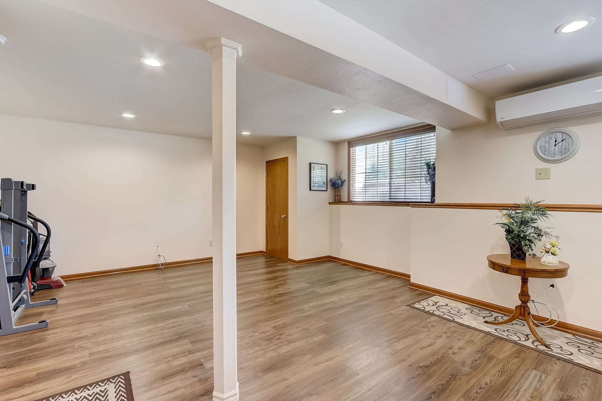  W Sycamore St-032