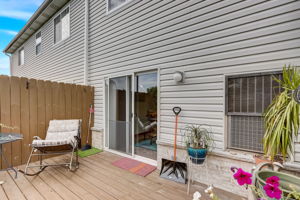  W Sycamore St-040