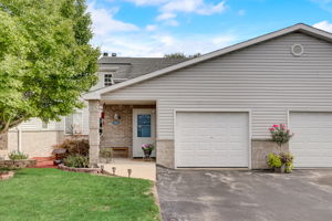  W Sycamore St-003