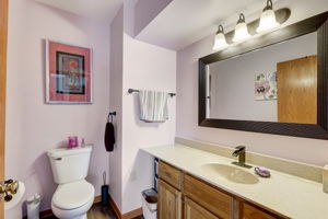  W Sycamore St-029
