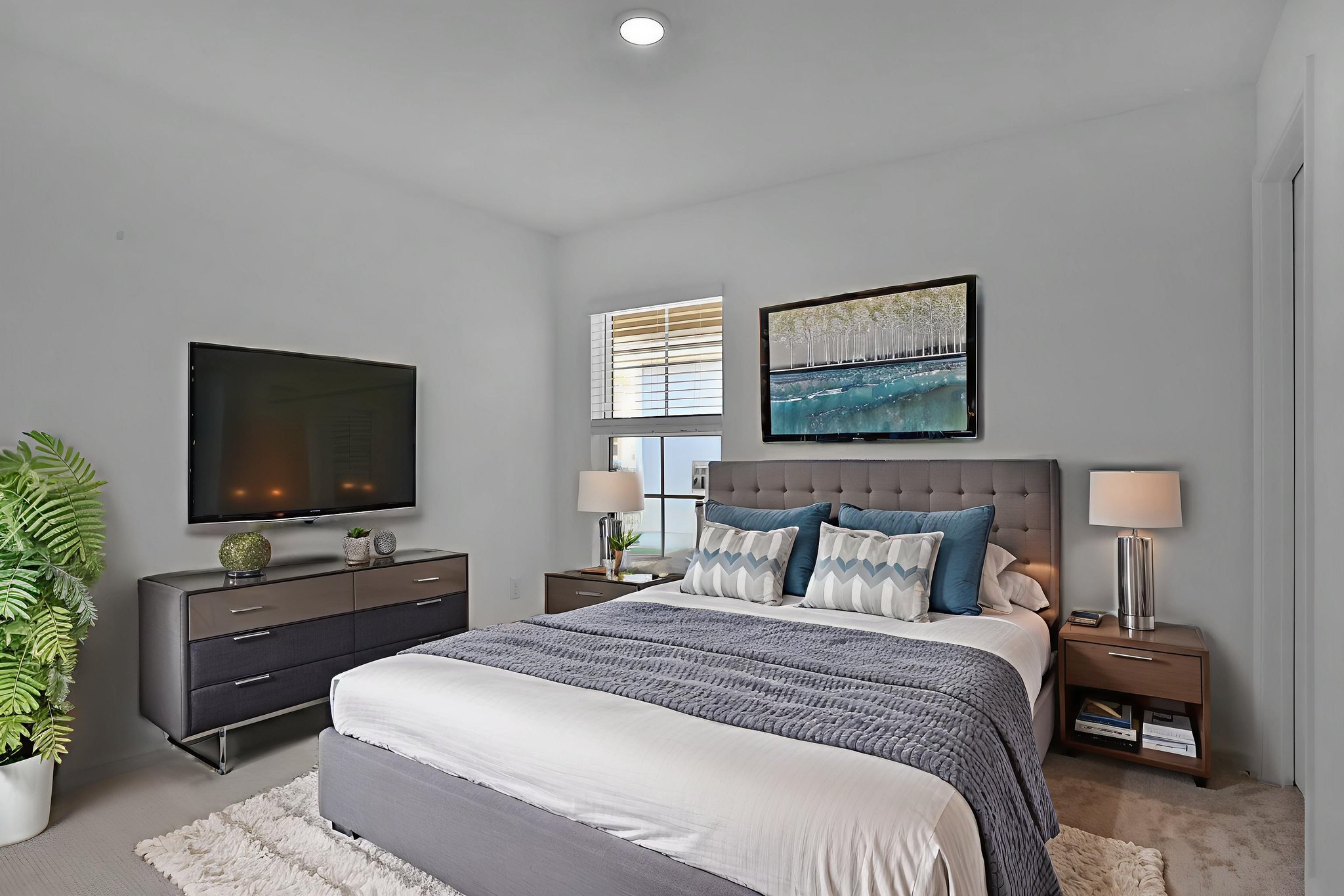 7O0A8854 virtually staged.jpeg