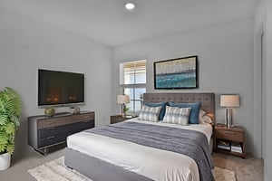 7O0A8854 virtually staged.jpeg