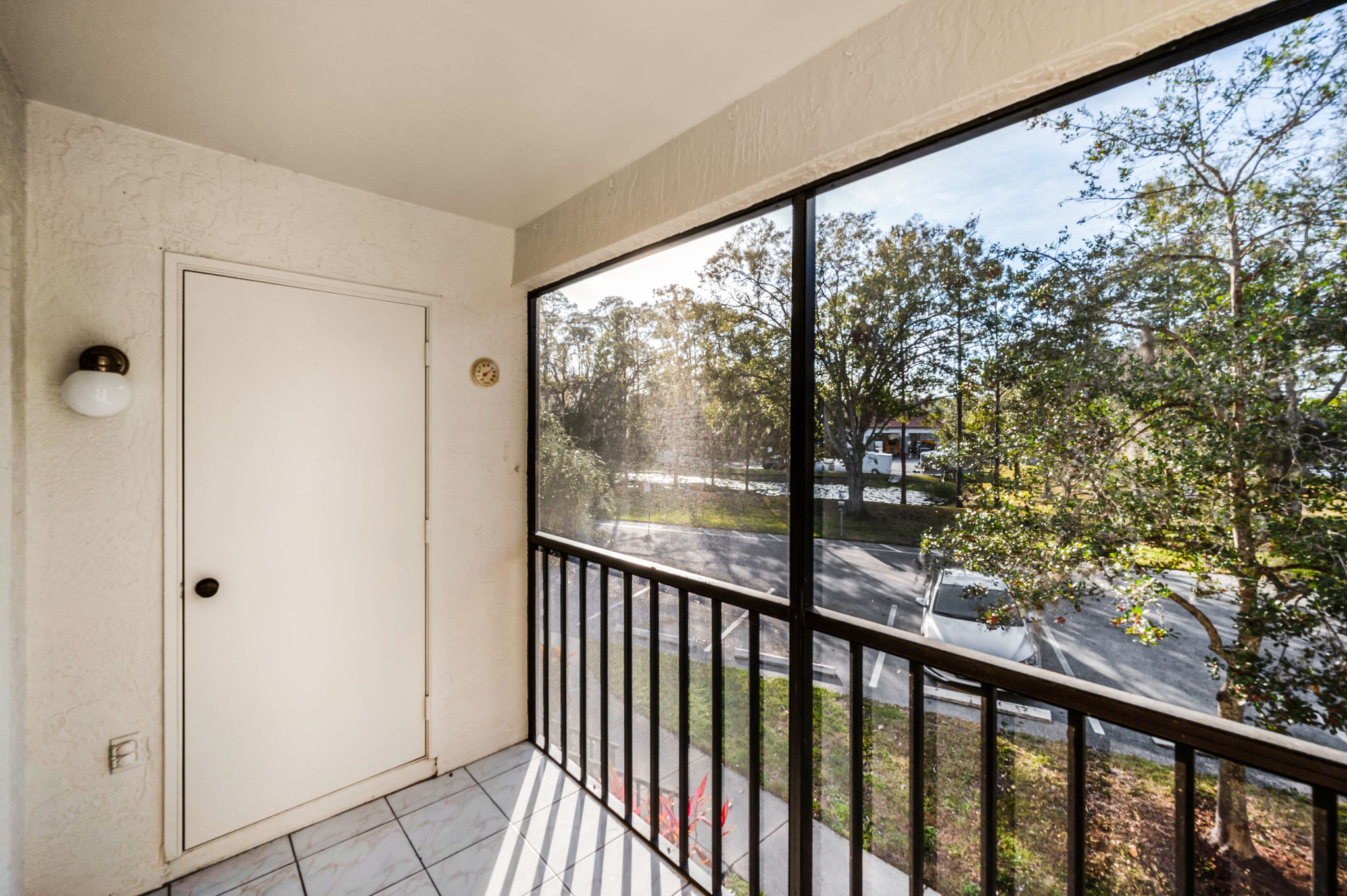 Balcony2