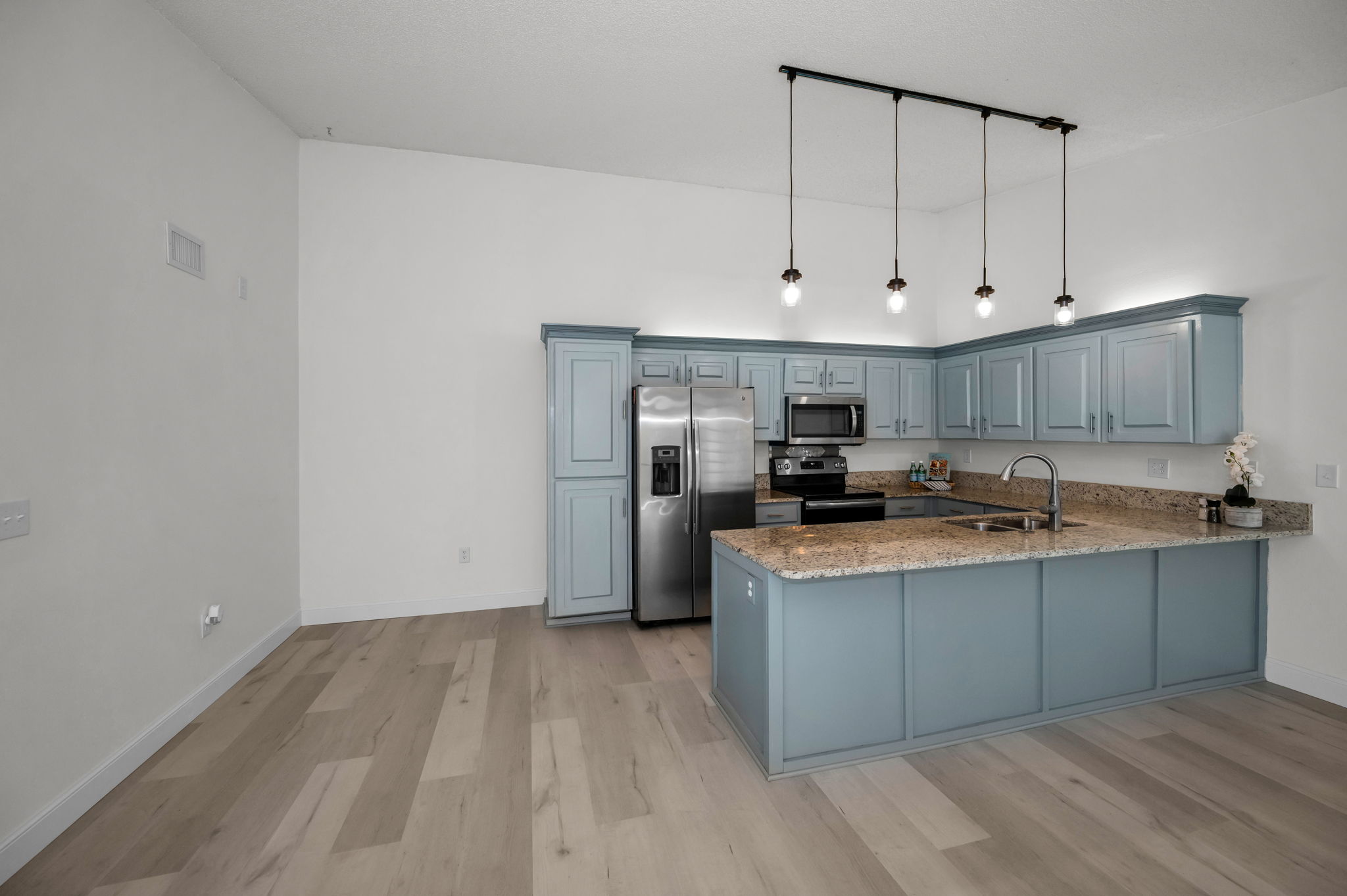 Kitchen11