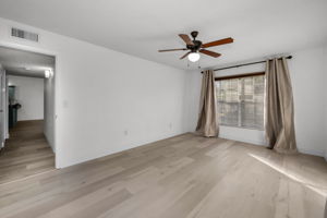 Master Bedroom1d