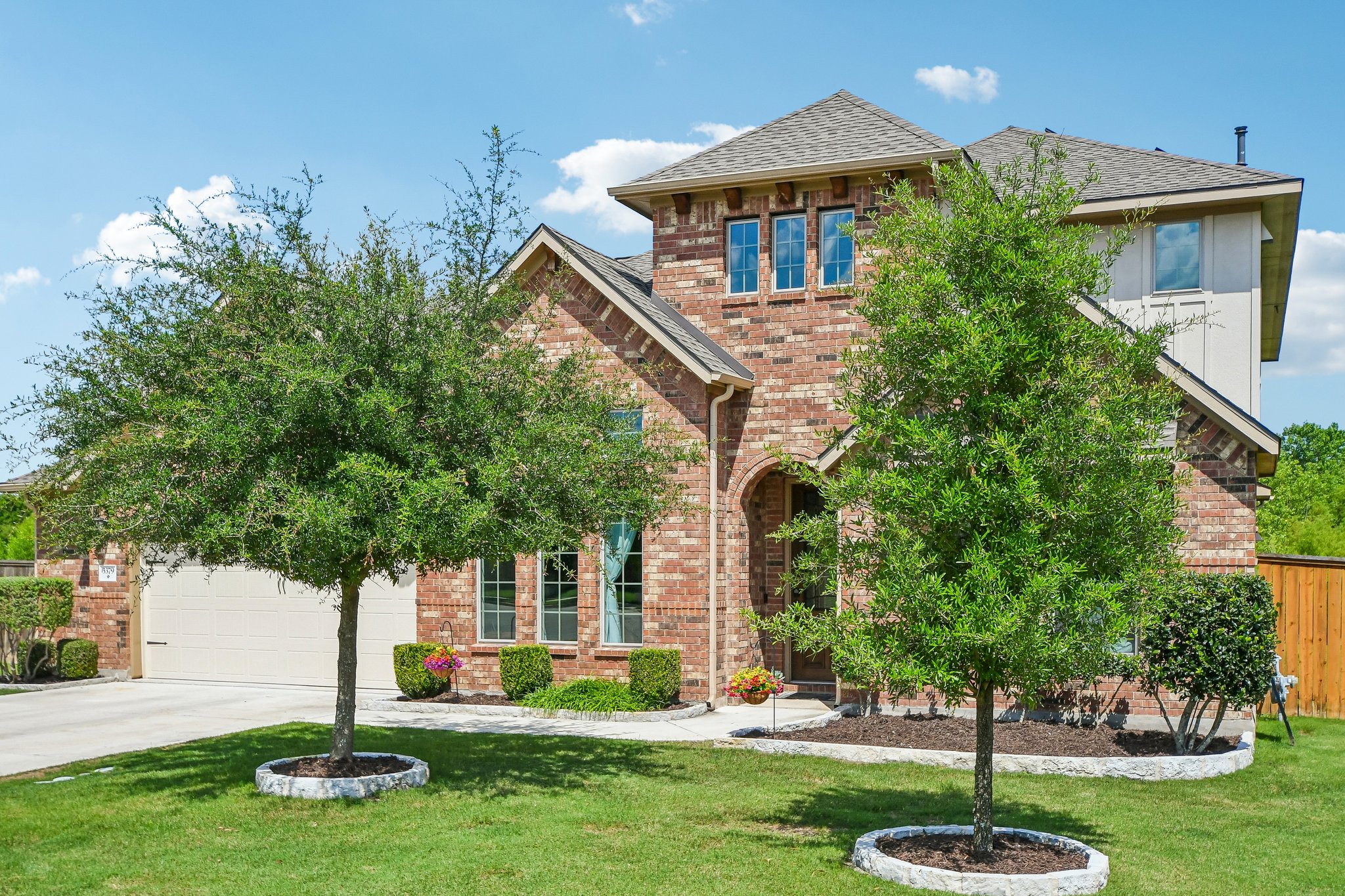 Vasquez Pl-S0306-002.jpg