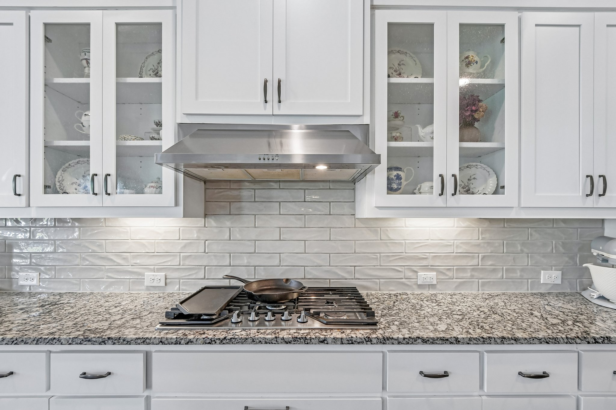 Vasquez Pl-S0306-027.jpg