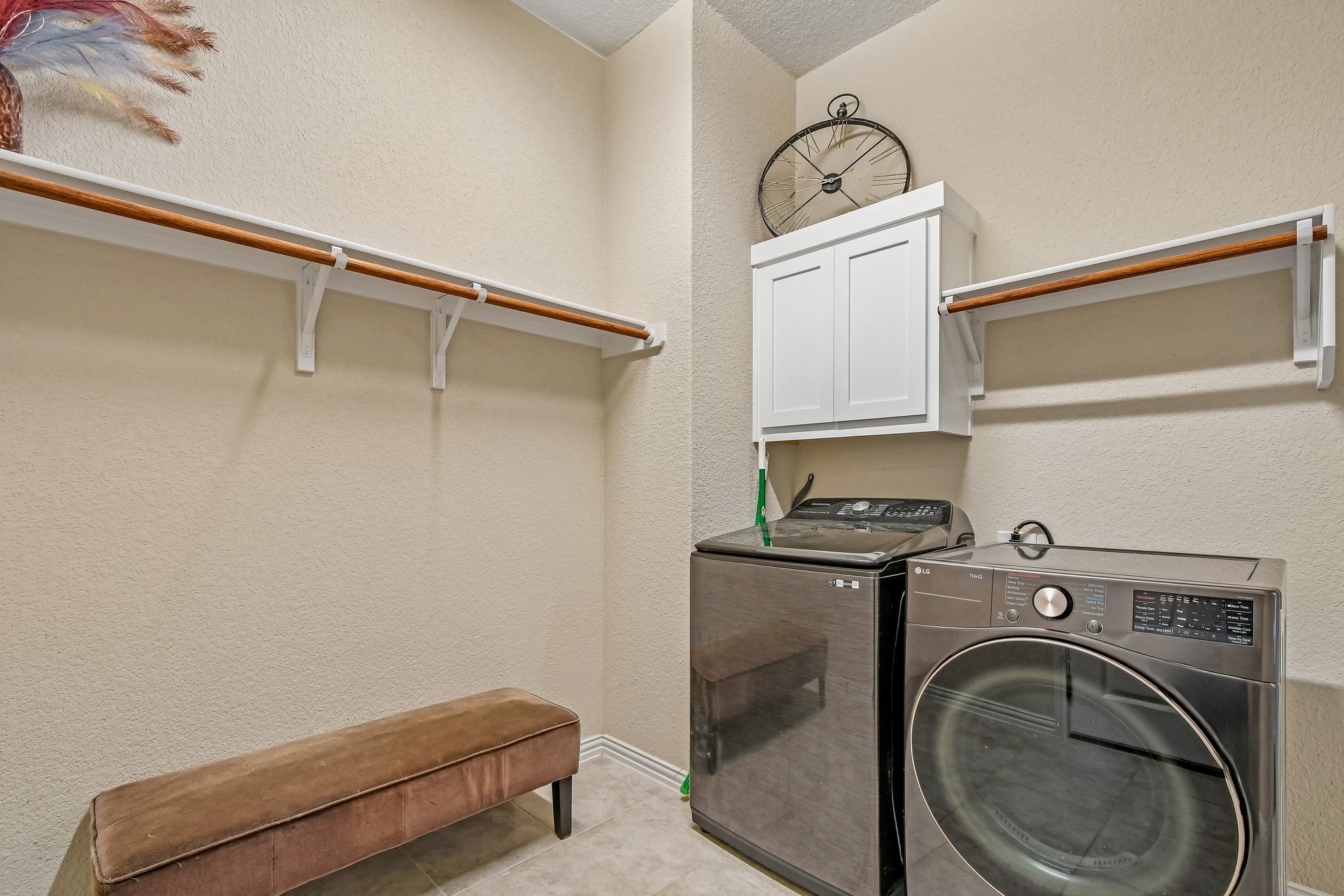 Vasquez Pl-S0306-034.jpg