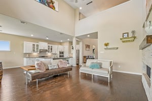 Vasquez Pl-S0306-012.jpg