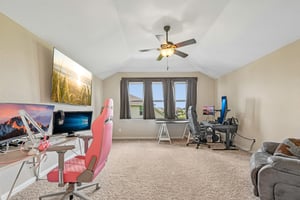 Vasquez Pl-S0306-046.jpg