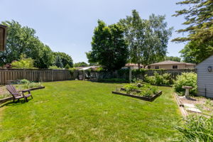  Photo 33