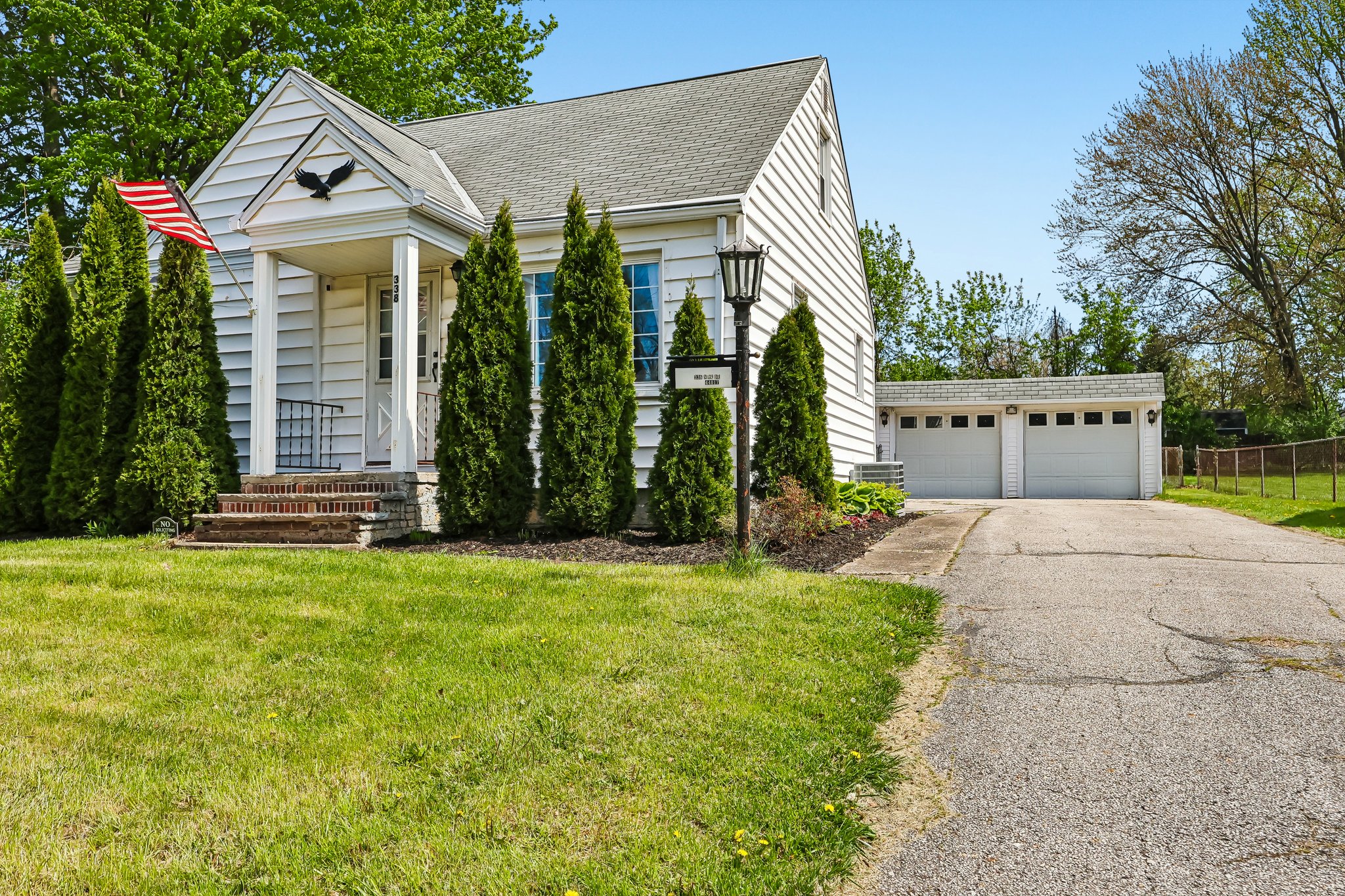 N Rocky River Dr-S2204-005.jpg