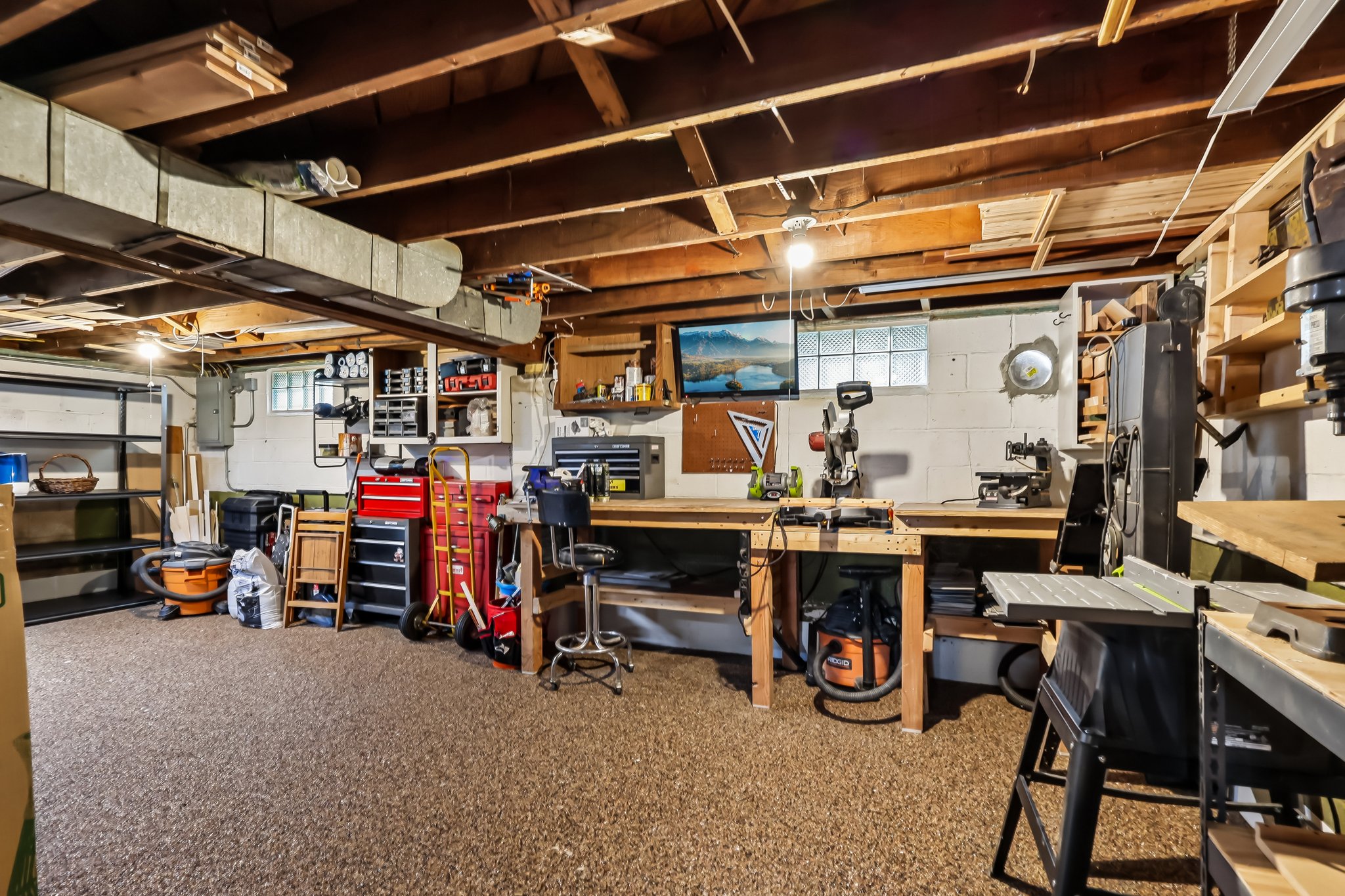 N Rocky River Dr-S2204-029.jpg