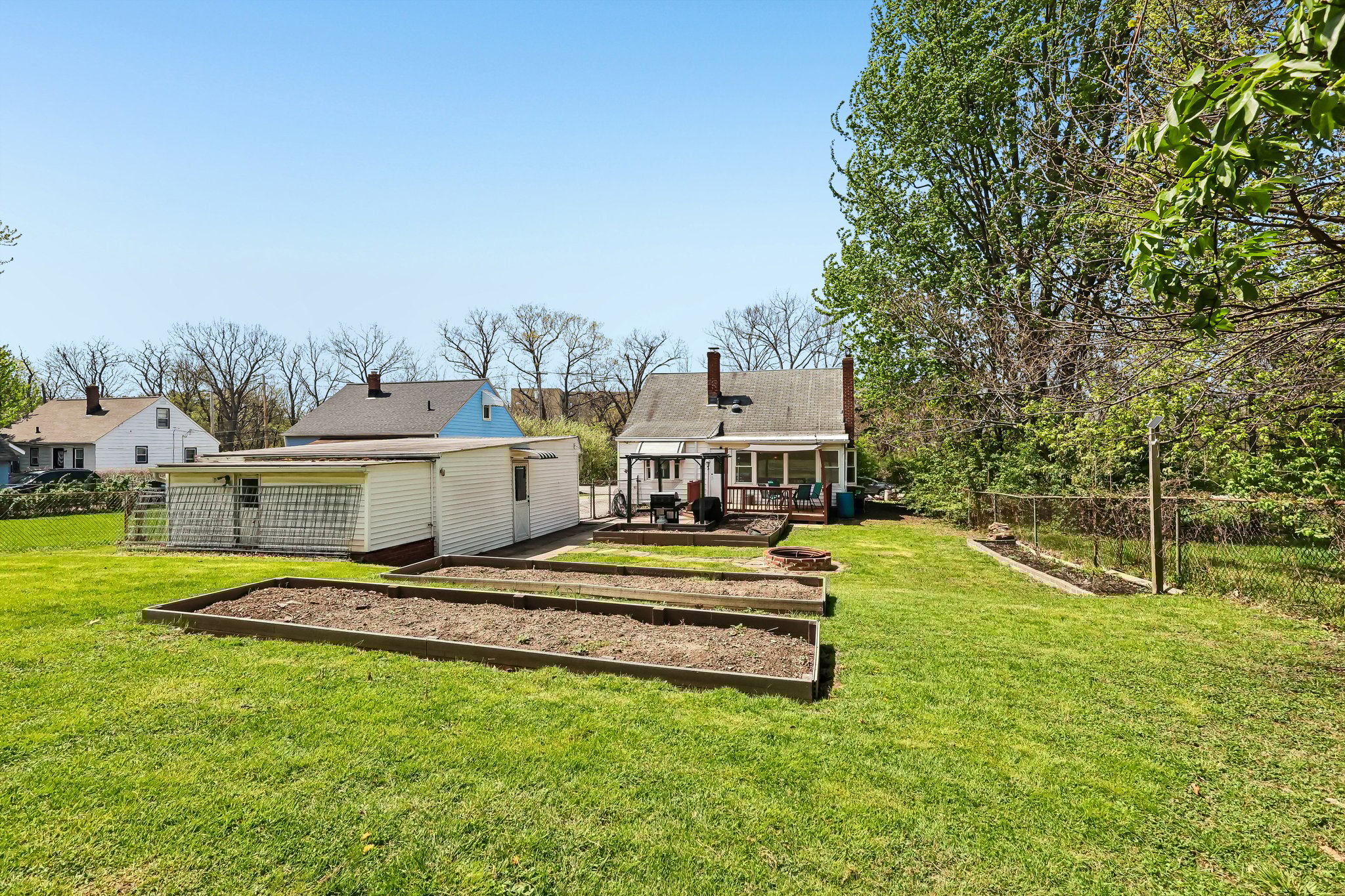 N Rocky River Dr-S2204-041.jpg