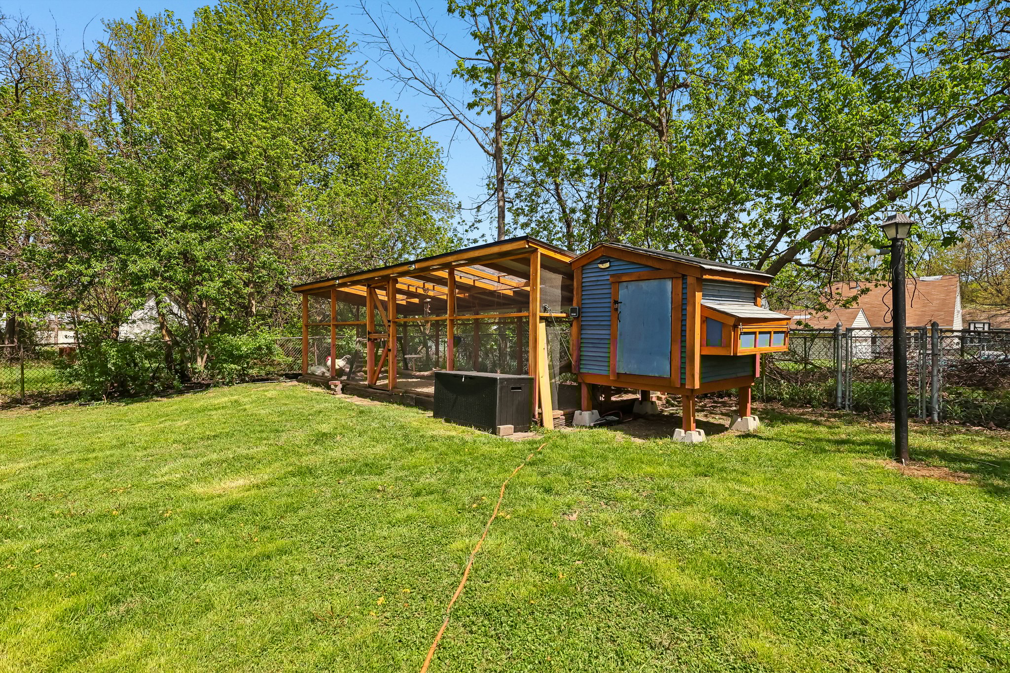 N Rocky River Dr-S2204-044.jpg