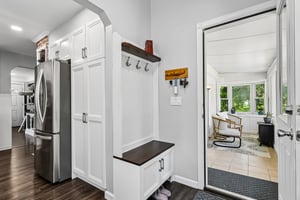 N Rocky River Dr-S2204-012.jpg