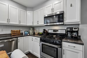 N Rocky River Dr-S2204-014.jpg