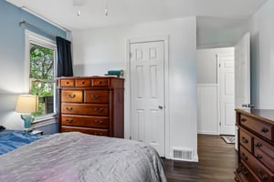 N Rocky River Dr-S2204-022.jpg