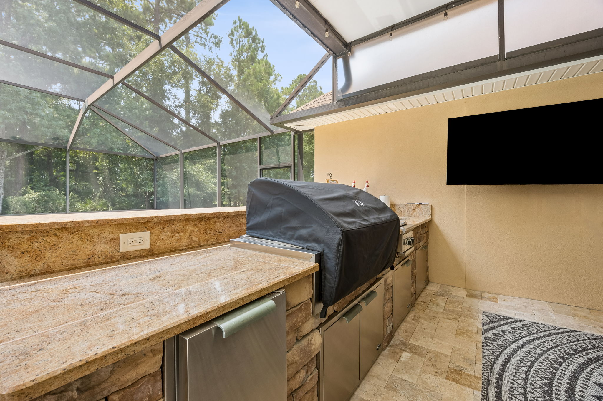 Outdoor Kitchen