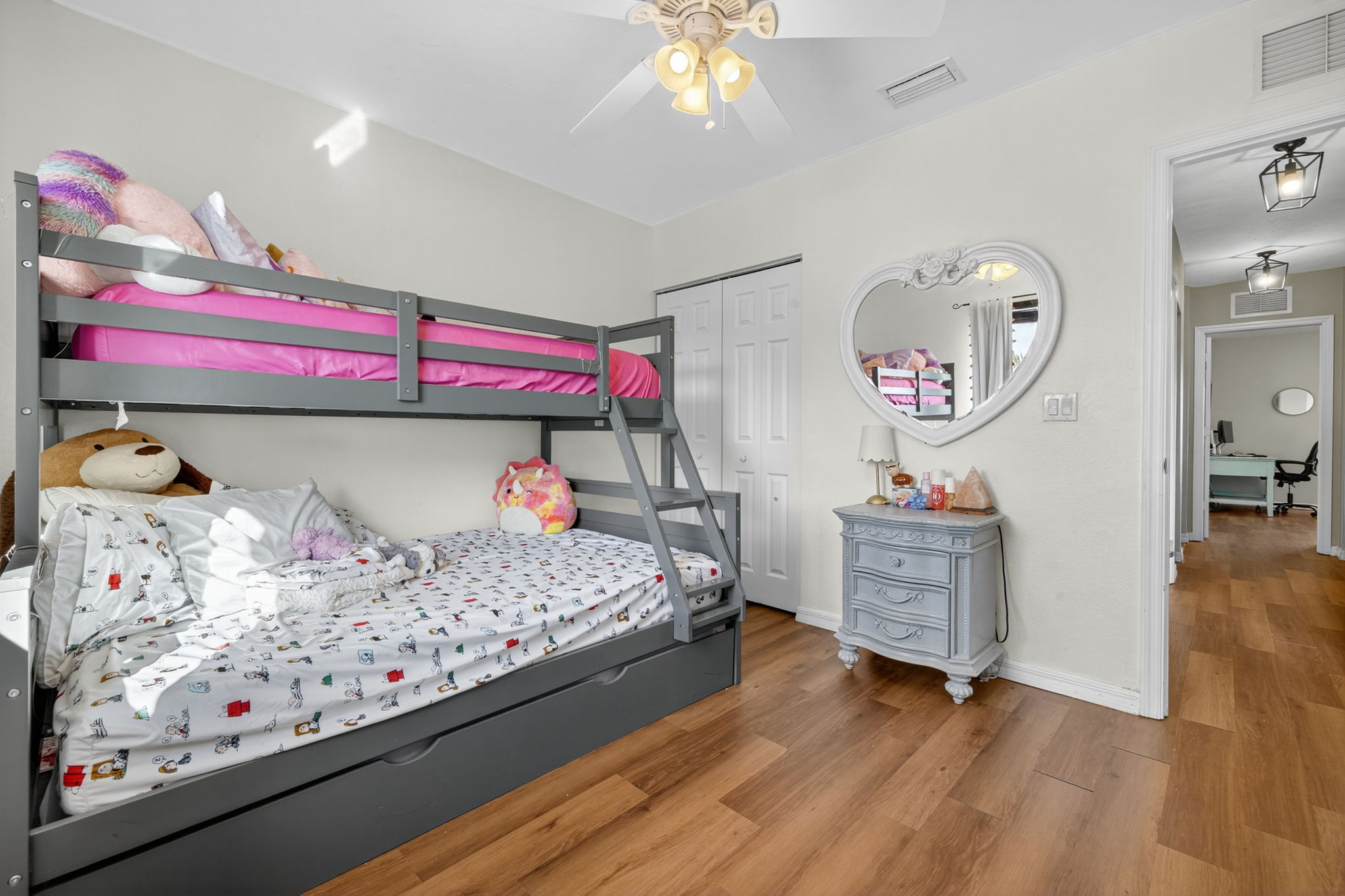 Guest Bedroom 2 - 2 of 2