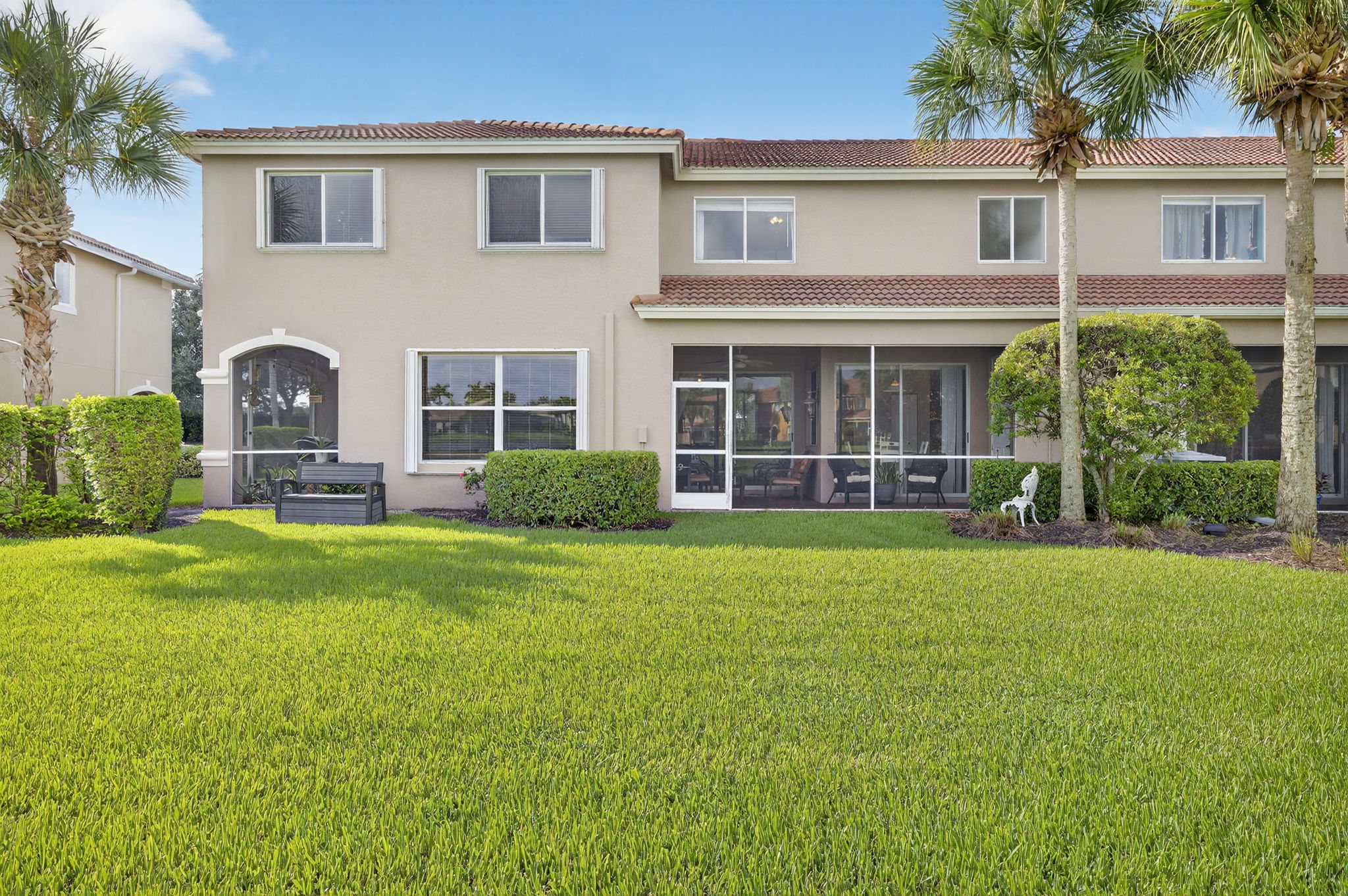 Rear Exterior 3 of 4