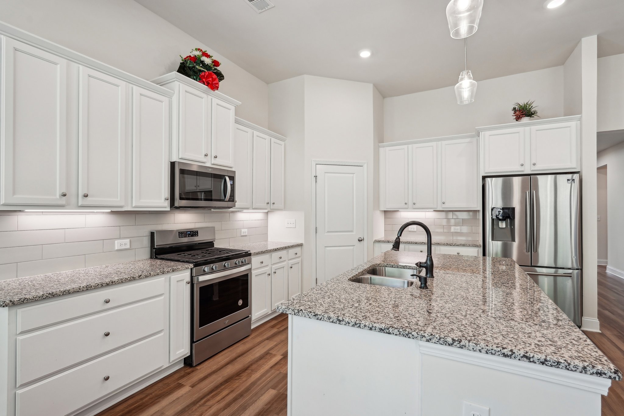 Long Creek Dr-2404-019.jpg