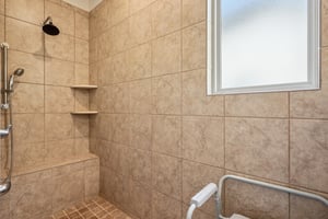 Long Creek Dr-2404-037.jpg