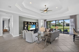 Living Room 3 of 5