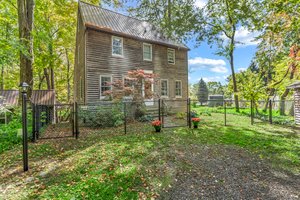  Photo 60
