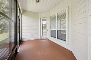 Screened-in Porch
