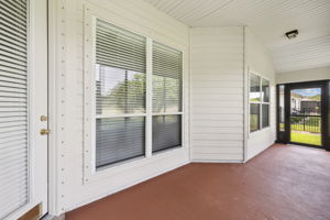 Screened-in Porch