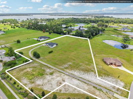 Lake Diane Rd-067r
