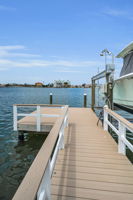 Dock2