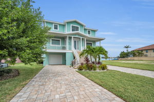 Front Exterior3